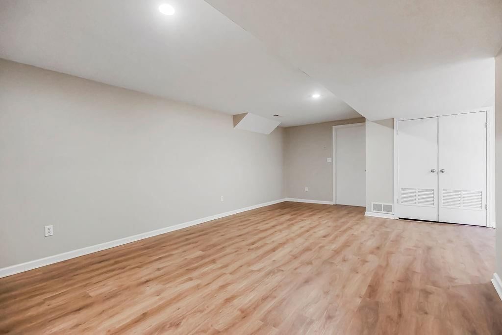 1203 W Elm Street — photo 26