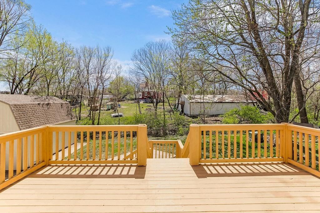 1203 W Elm Street — photo 29