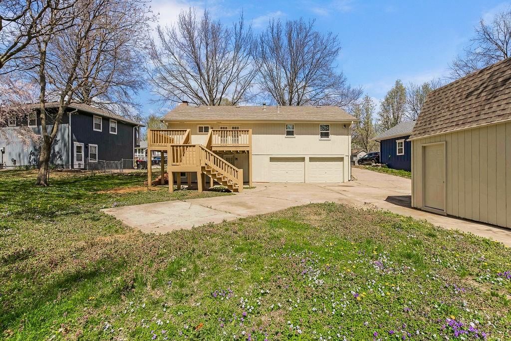 1203 W Elm Street — photo 30