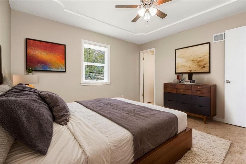 1203 W Elm Street — photo 4