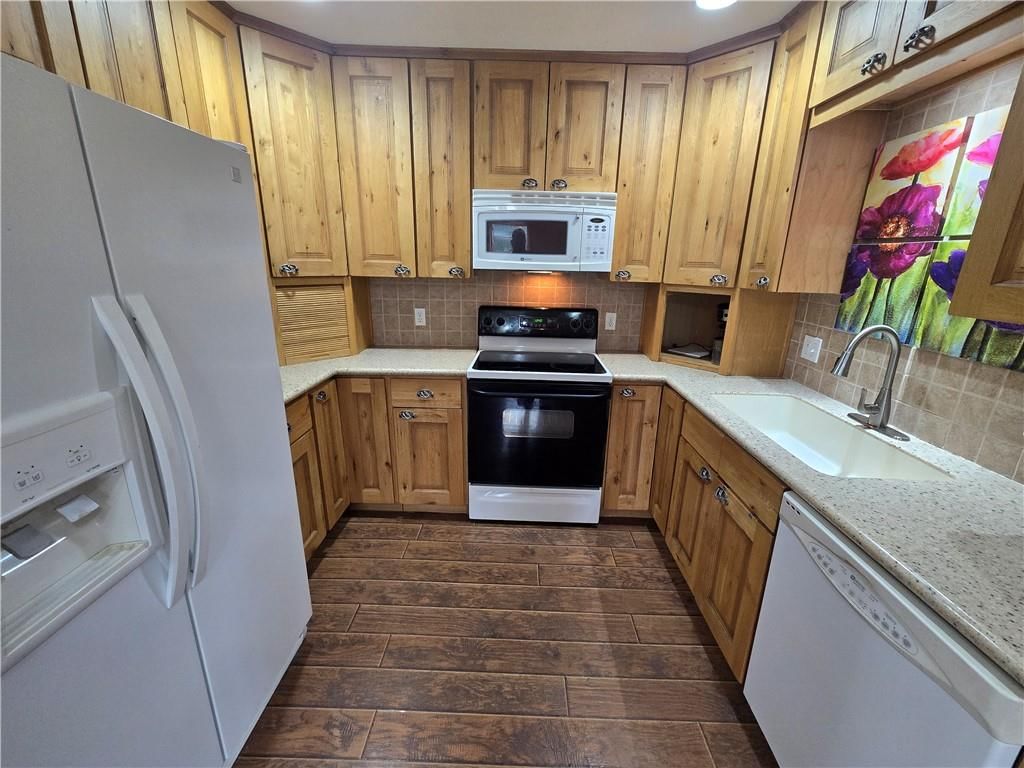 22755 W 251st Street — photo 8