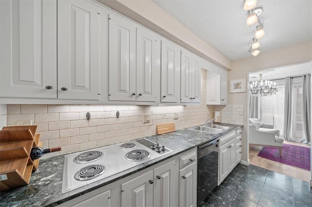 4579 Walnut Street — photo 12
