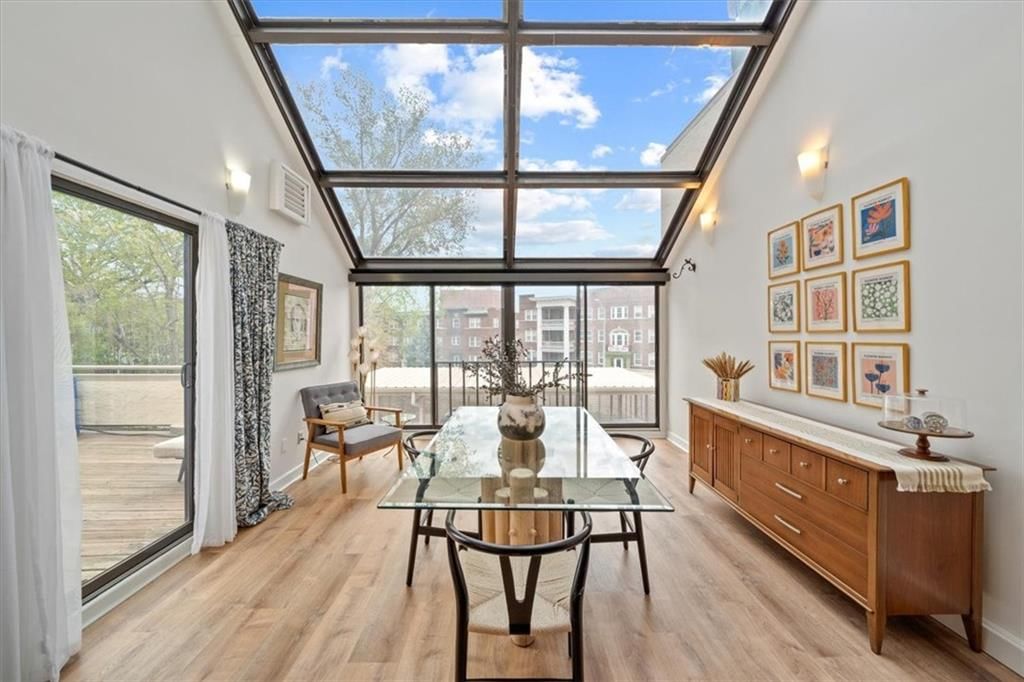 4579 Walnut Street — photo 8