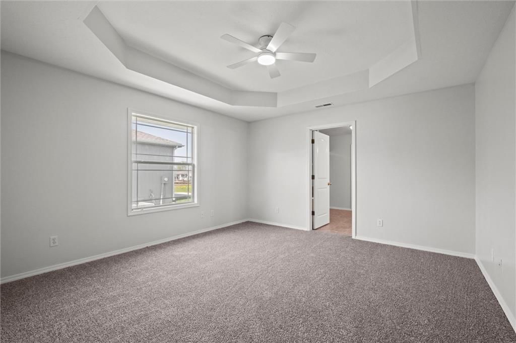 10300 Lucca Lane — photo 12