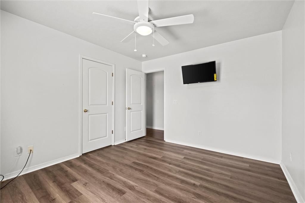 10300 Lucca Lane — photo 19
