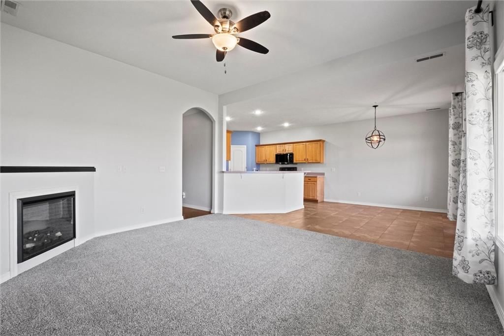 10300 Lucca Lane — photo 4