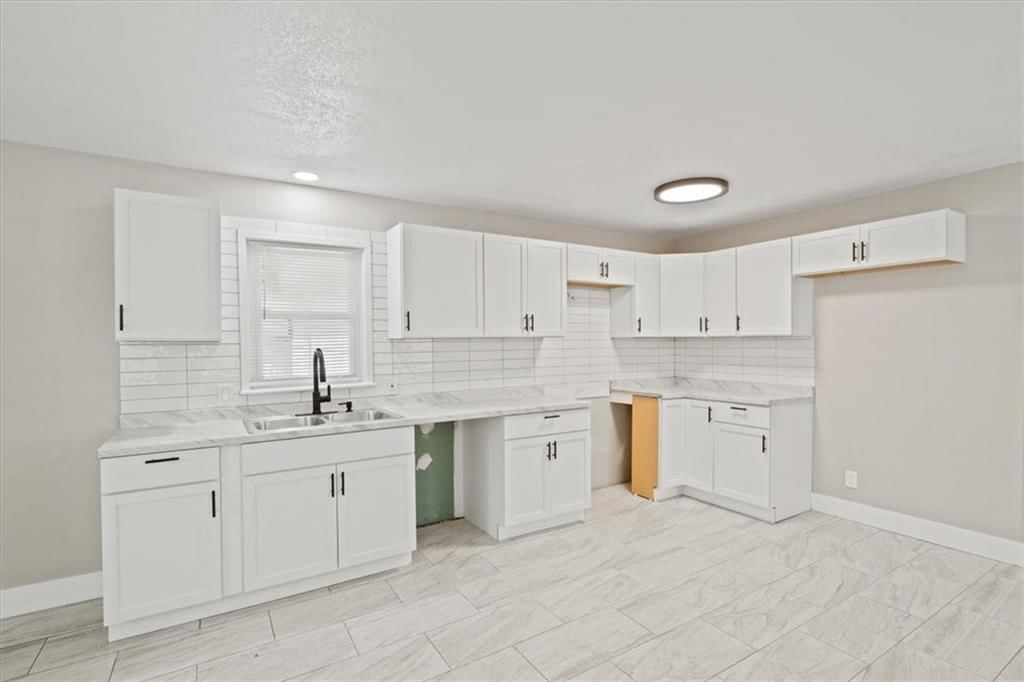 1234 Drury Avenue — photo 7