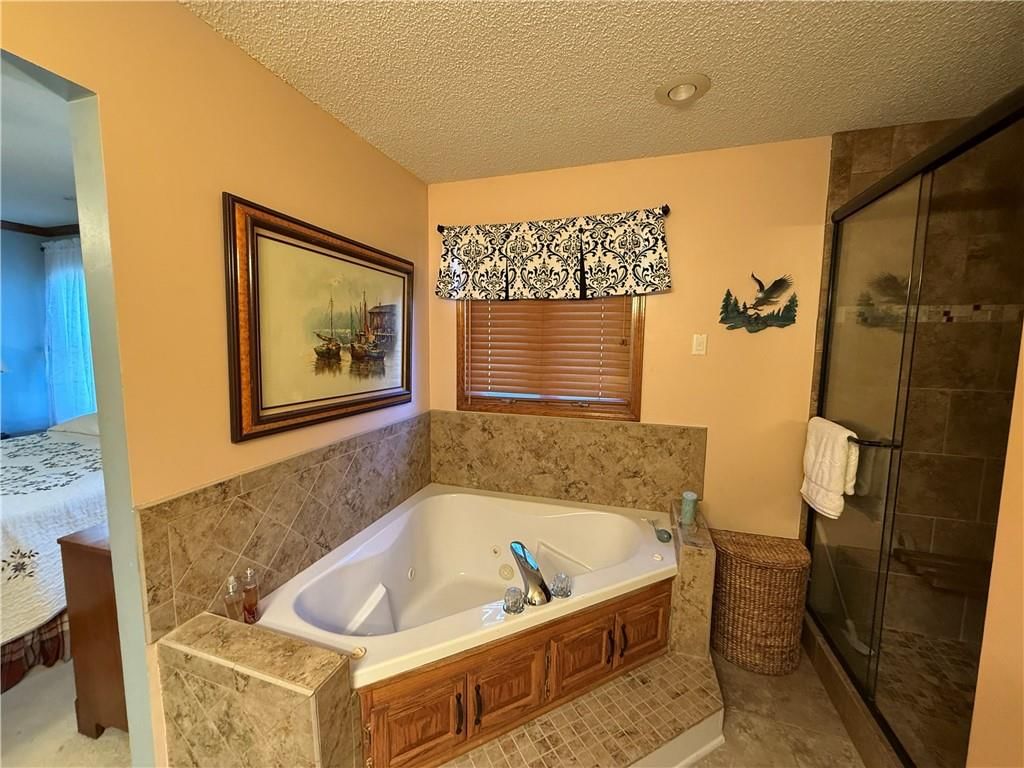 1200 Susan Street — photo 32