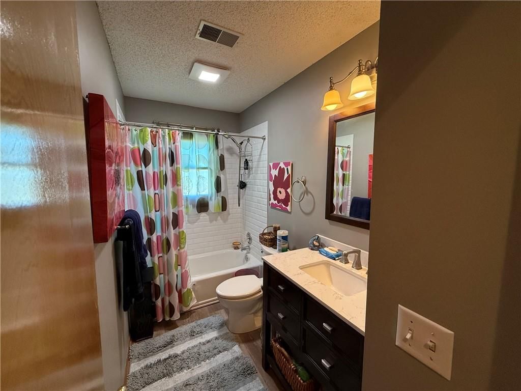 1200 Susan Street — photo 38
