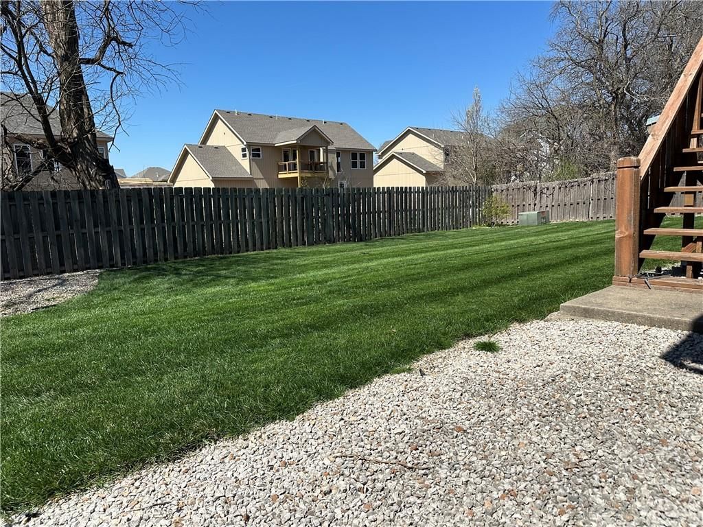 1200 Susan Street — photo 10