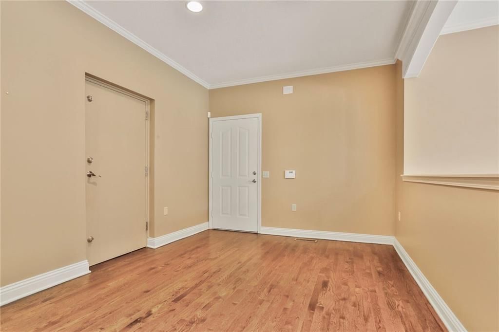 5428 W 145th Terrace — photo 11
