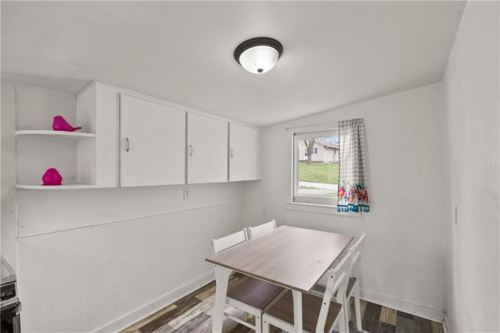 405 E 7th Street — photo 12