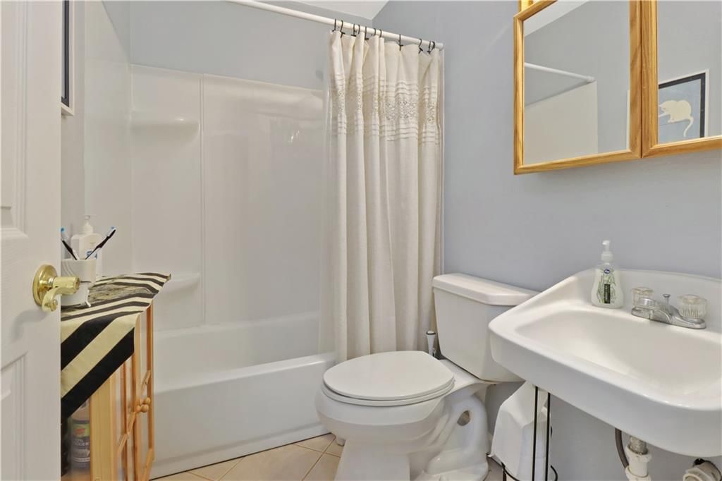 878 Locust Street — photo 12