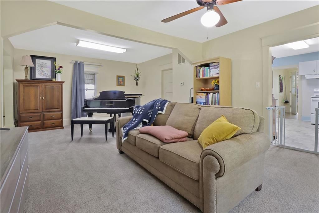 878 Locust Street — photo 17