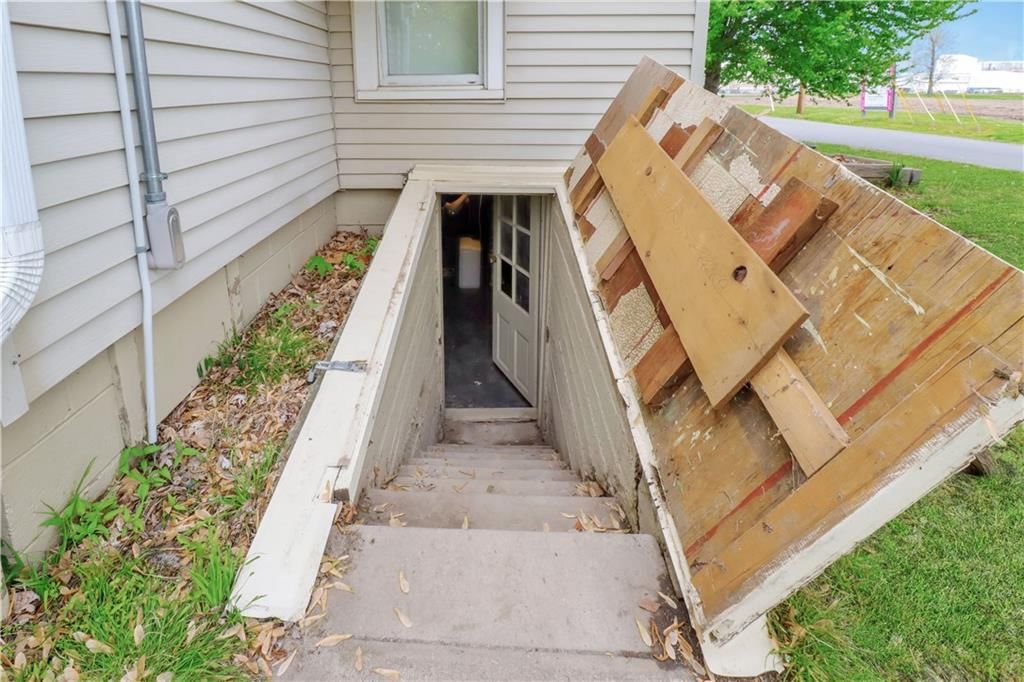 878 Locust Street — photo 21