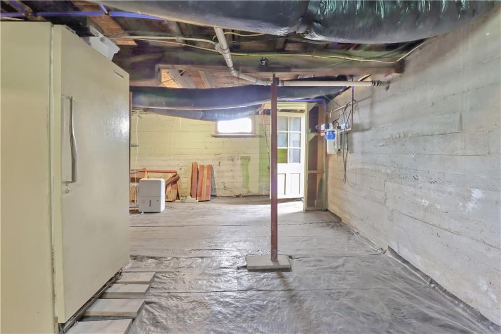 878 Locust Street — photo 24
