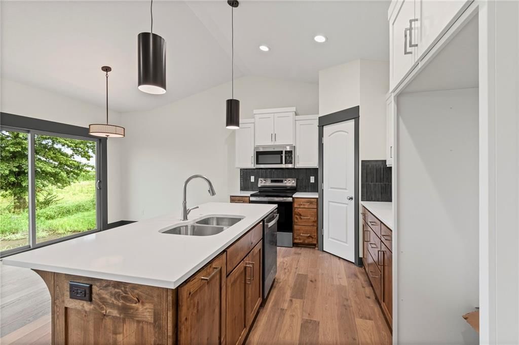 805 Timberline Drive — photo 12