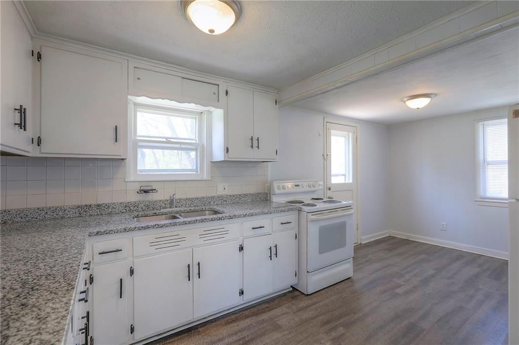 524 S 71st Street — photo 9