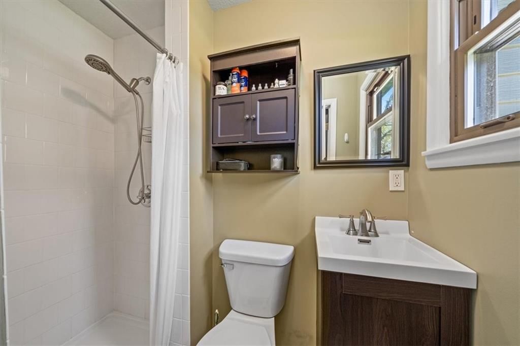 304 SE Independence Avenue — photo 12