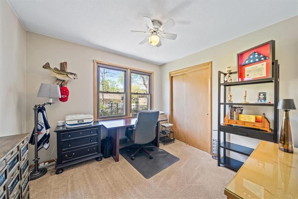 304 SE Independence Avenue — photo 13