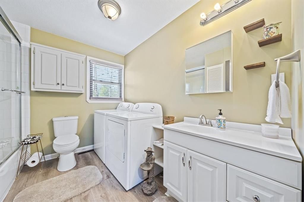 304 SE Independence Avenue — photo 14