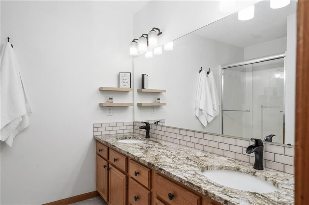 2932 Kensington Drive — photo 13
