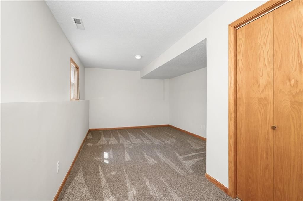 2932 Kensington Drive — photo 16