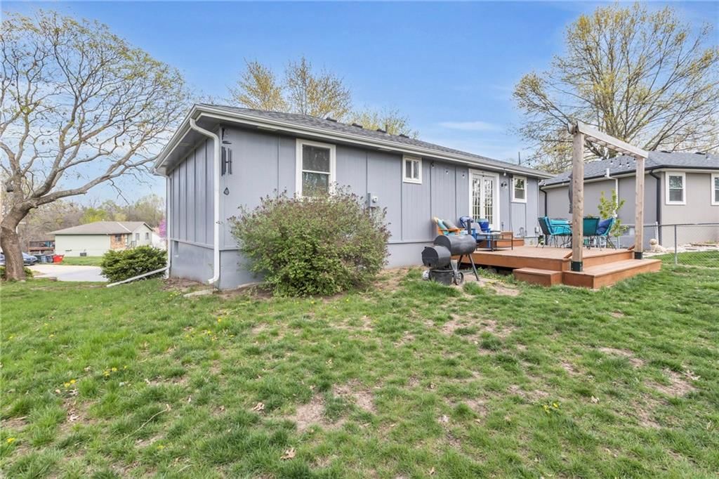 2401 SE 7th Street — photo 33