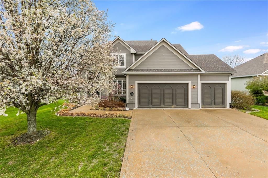 315 S Fox Ridge Drive — photo 2