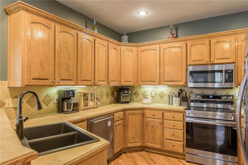 315 S Fox Ridge Drive — photo 17