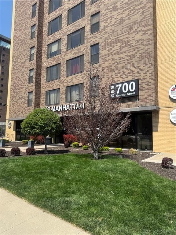 700 E 8th Street — photo 18