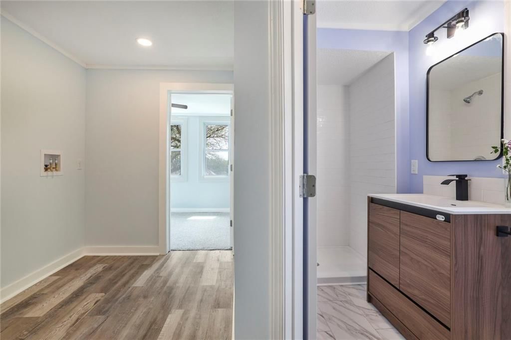 3421 Lexington Avenue — photo 17