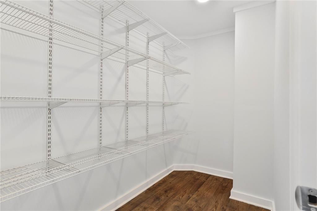 3421 Lexington Avenue — photo 10