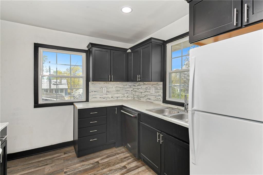 4142 S Benton Avenue — photo 15