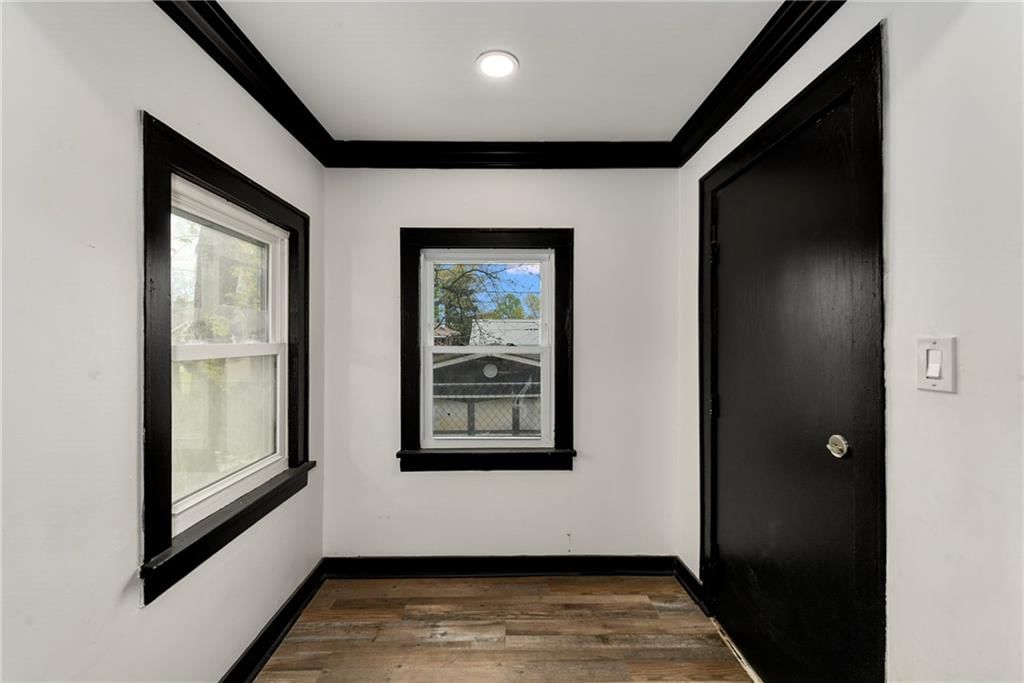 4142 S Benton Avenue — photo 24