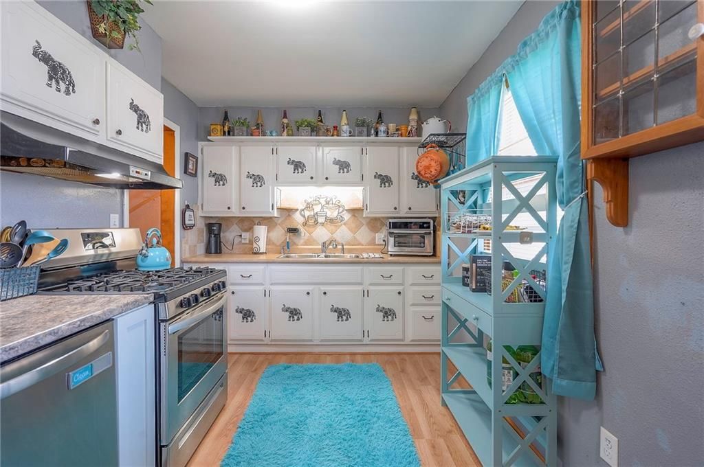 203 W 13th Street — photo 12