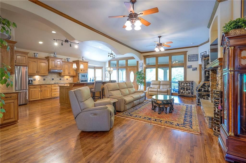 1675 N Keeler Street — photo 9