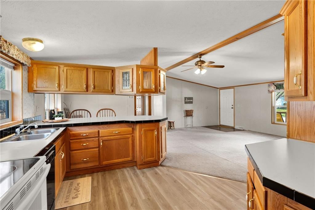 213 N Owen Street — photo 14