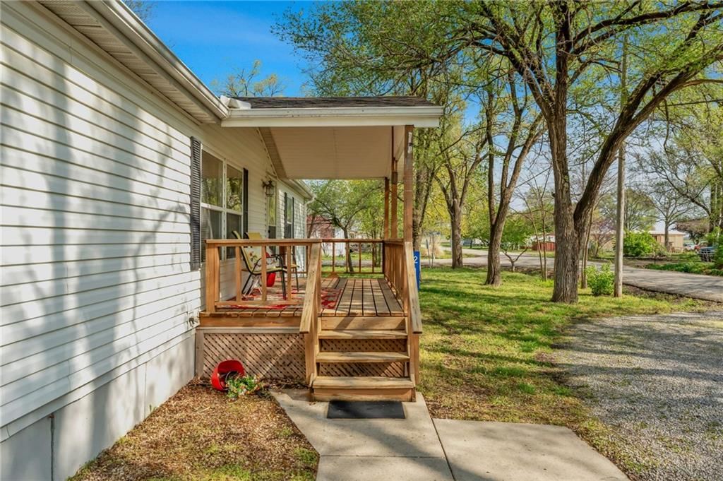 213 N Owen Street — photo 6