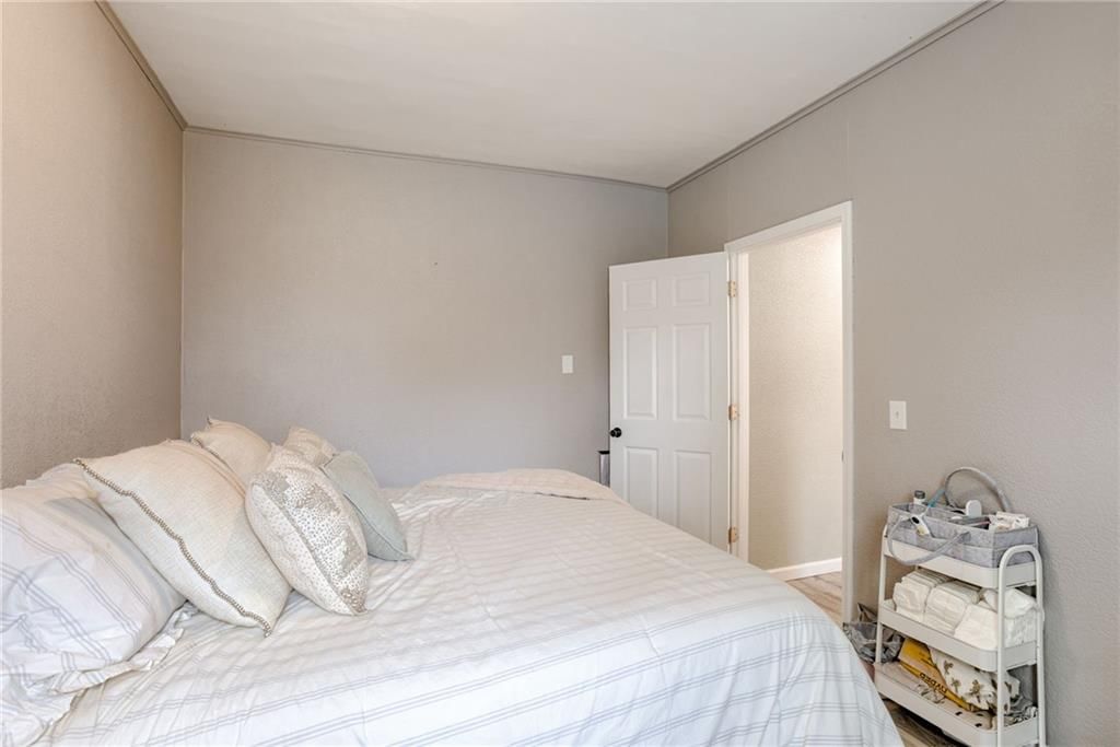 514 E Arthur Street — photo 14