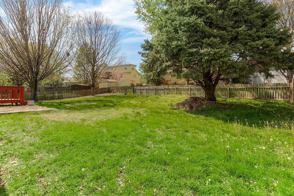 2040 NE Patterson Drive — photo 28