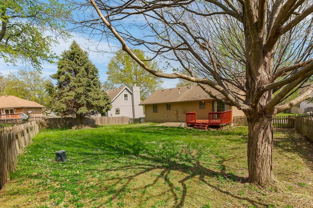 2040 NE Patterson Drive — photo 30
