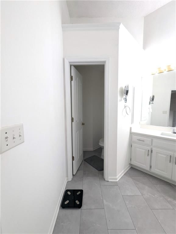 6608 W 147th Terrace — photo 34