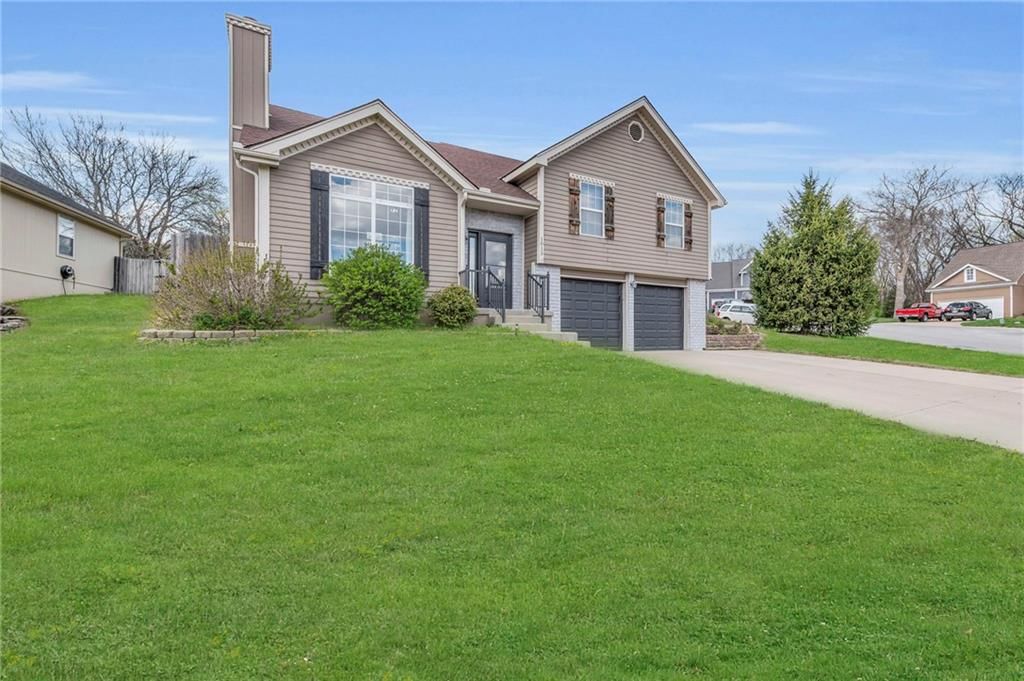 1013 NW Creek Side Circle — photo 3