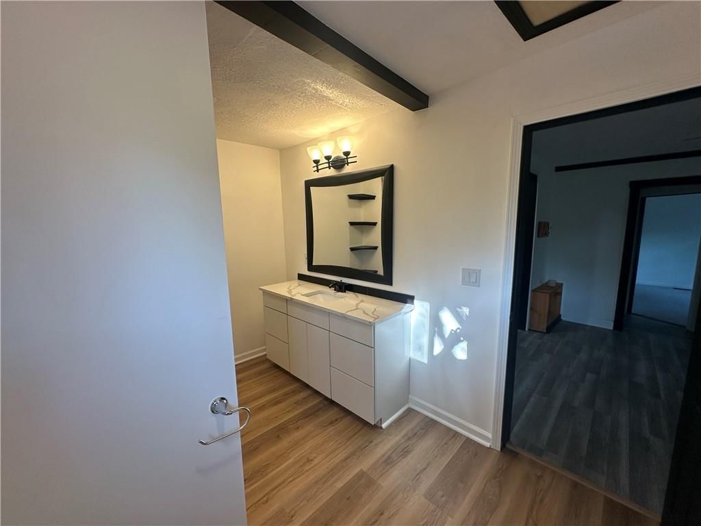 1820 Brown Avenue — photo 15