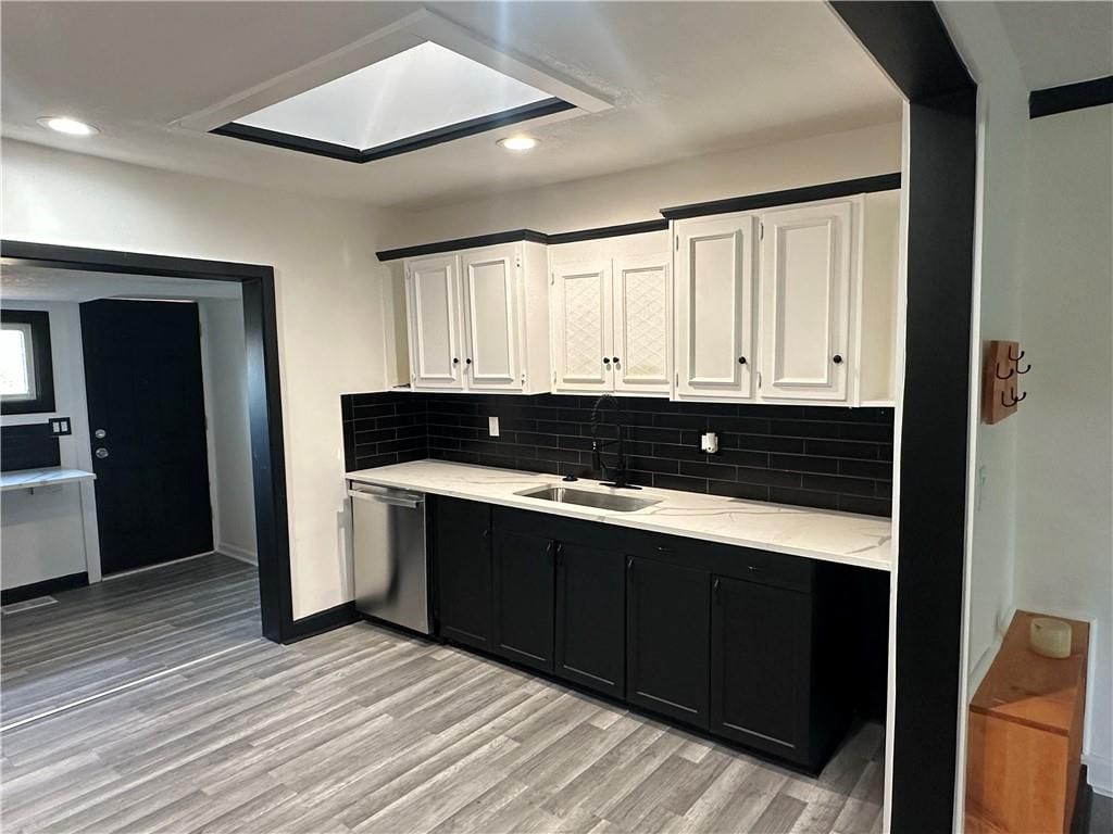 1820 Brown Avenue — photo 18