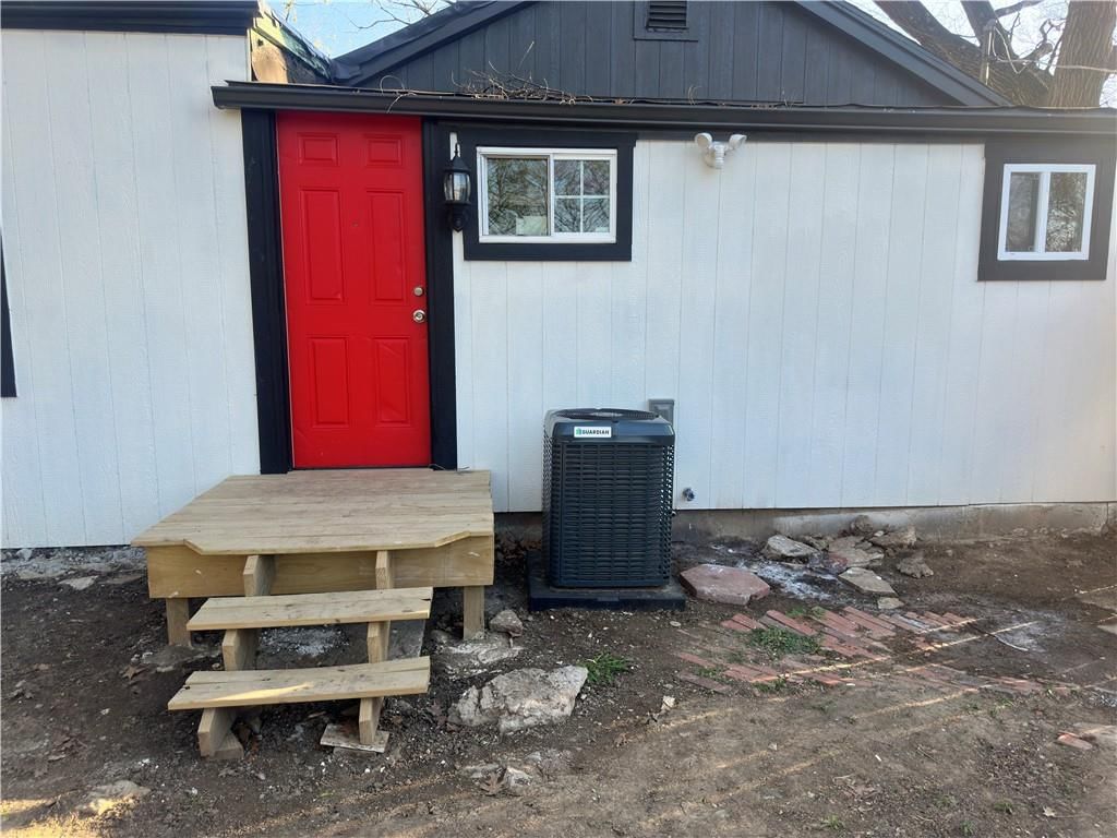 1820 Brown Avenue — photo 8