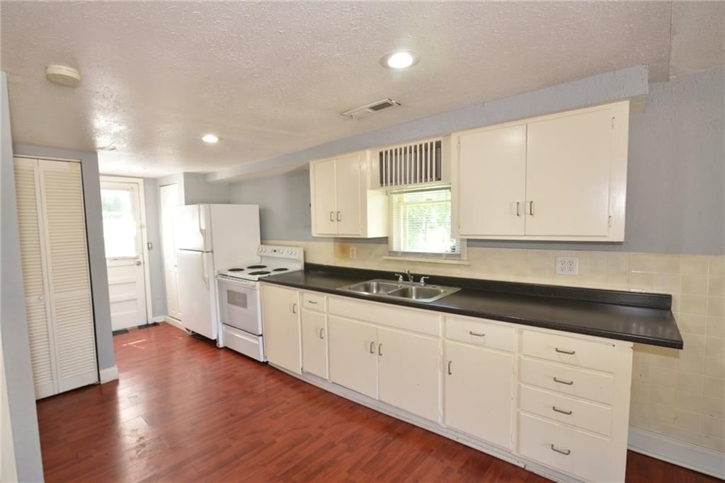 1148 S 53rd Street — photo 41