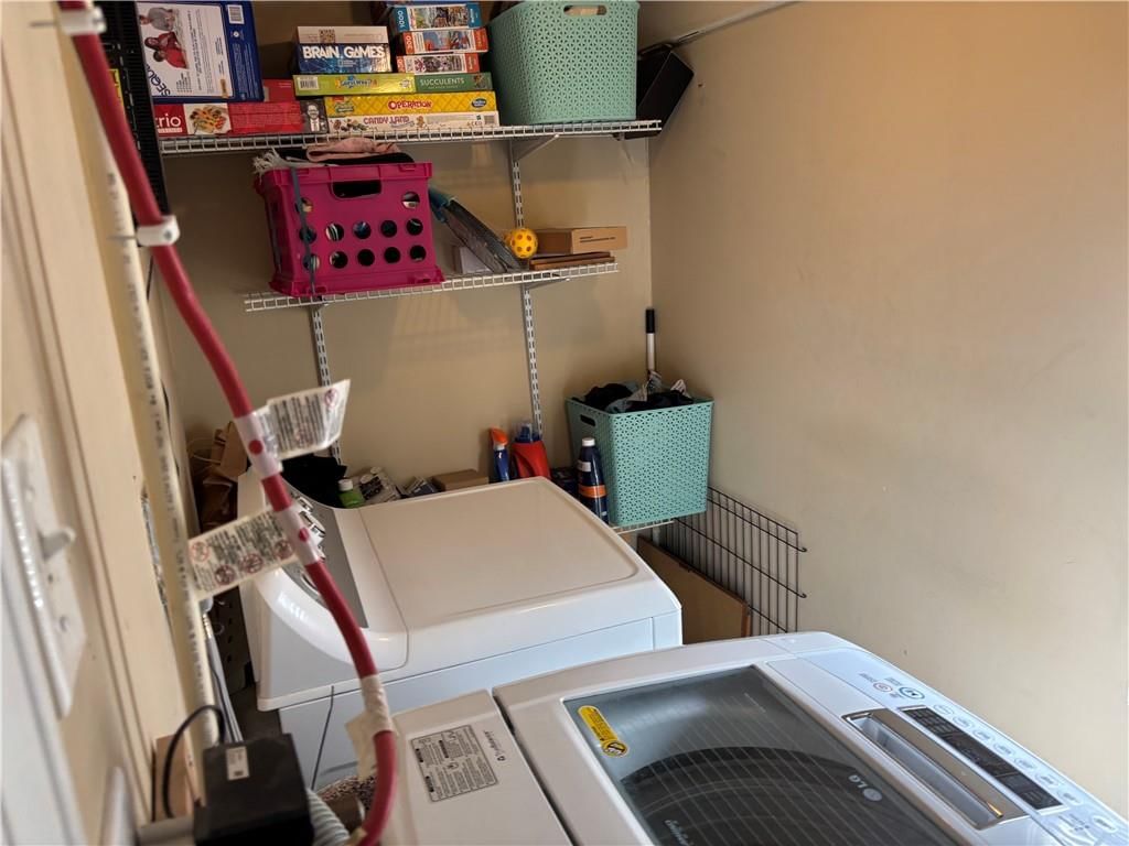 504 W Benton Street — photo 17