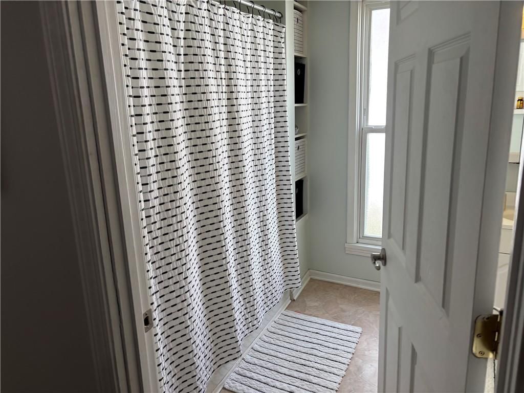 504 W Benton Street — photo 18